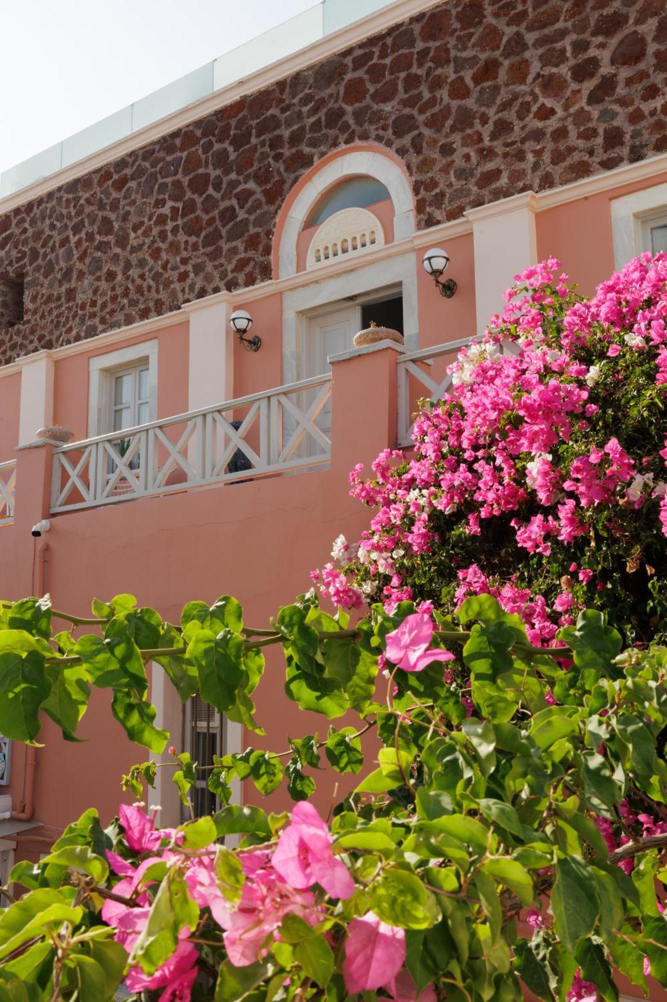 Hotel The Museum Project Oia Exterior foto