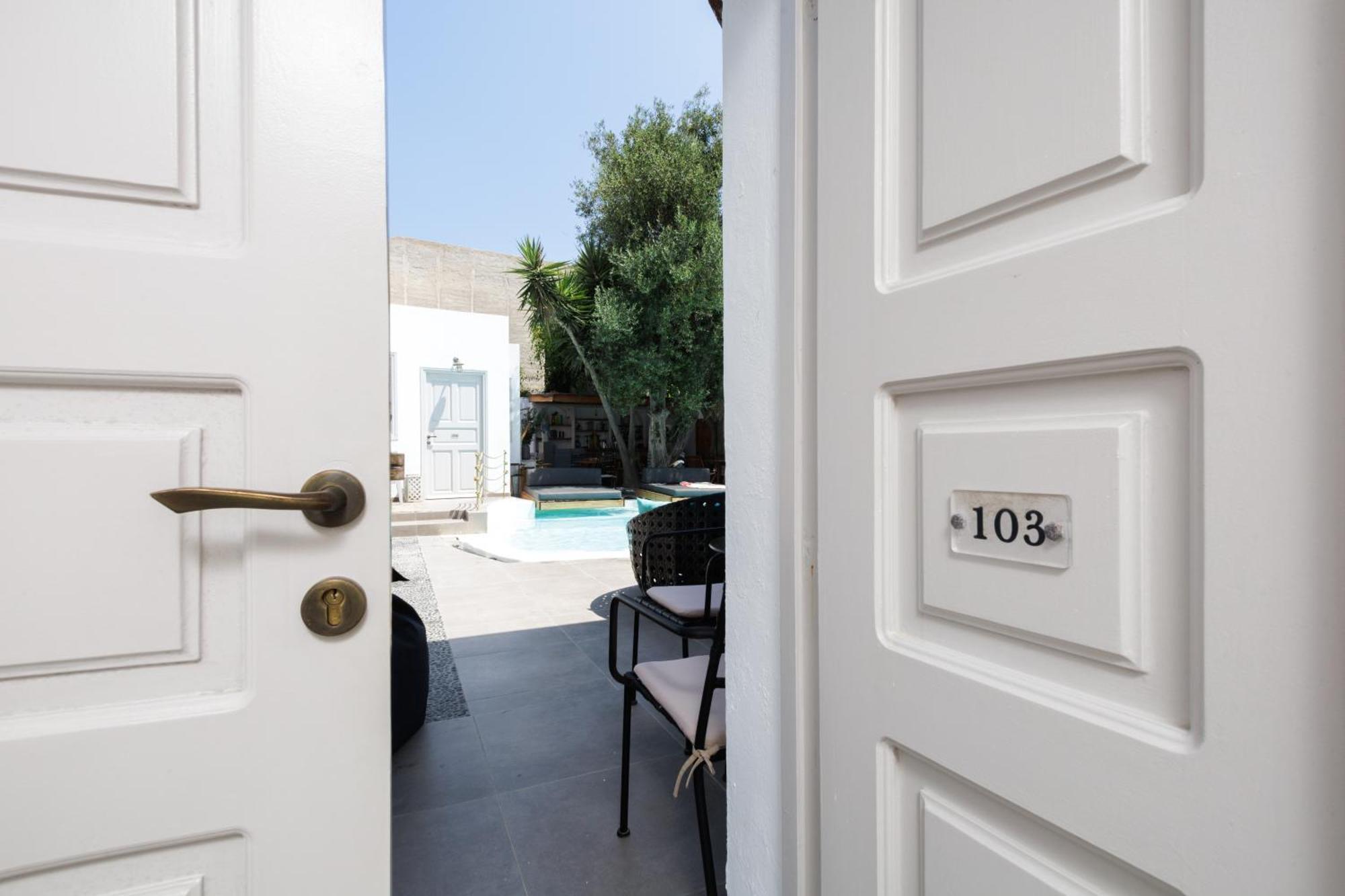 Hotel The Museum Project Oia Exterior foto